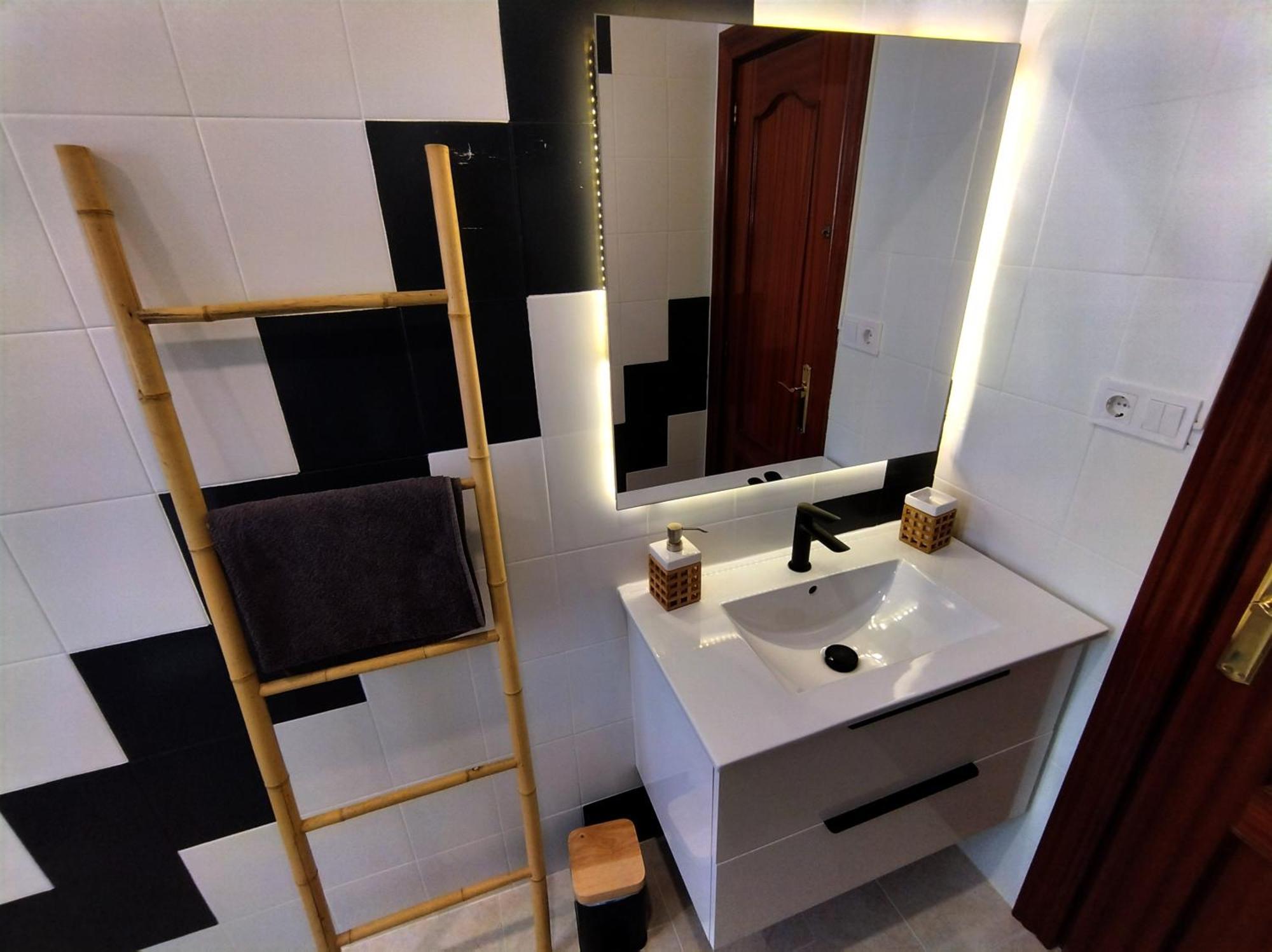 אליקאנטה Habitaciones En Apartamento Compartido W Host מראה חיצוני תמונה