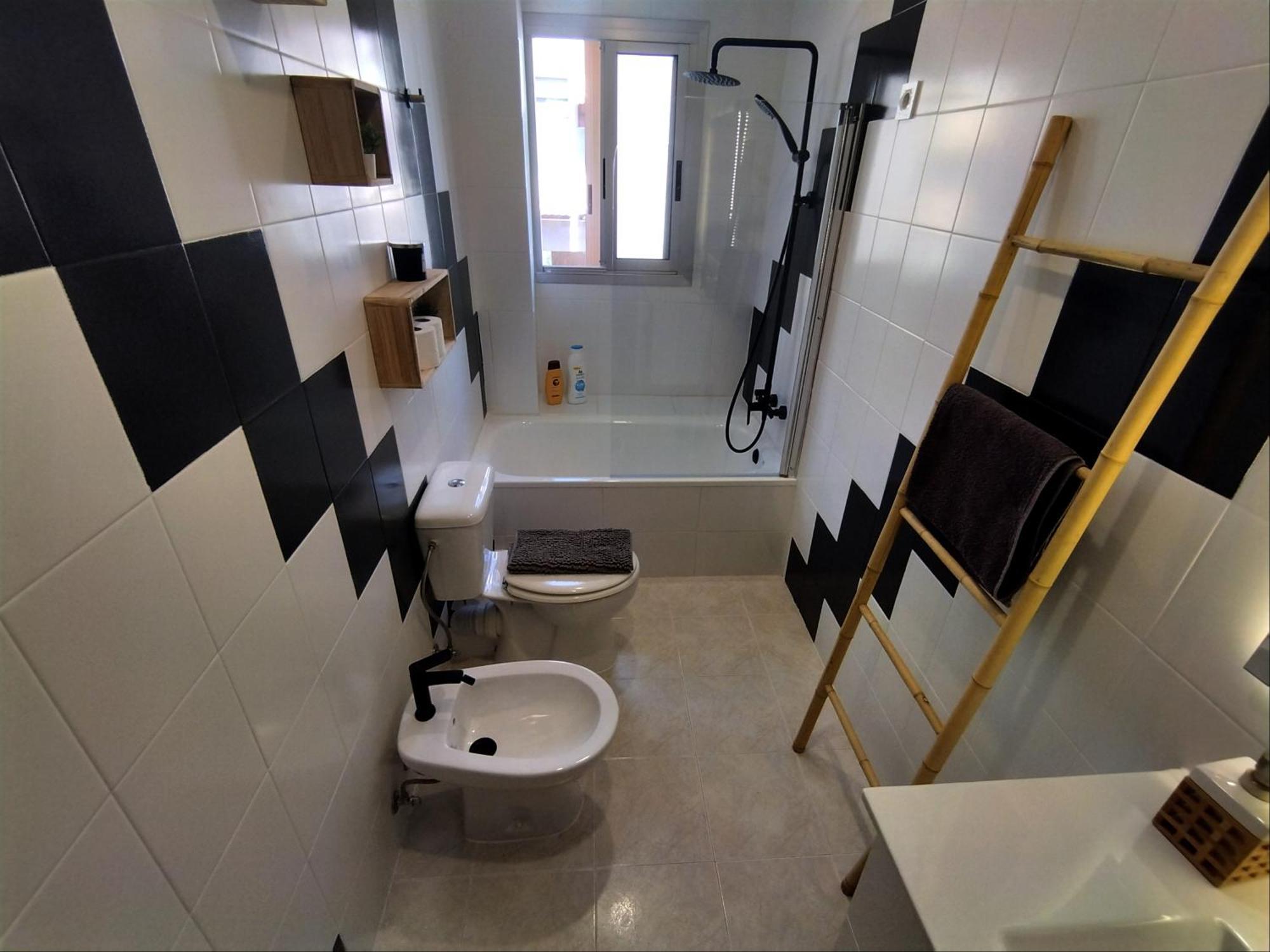אליקאנטה Habitaciones En Apartamento Compartido W Host מראה חיצוני תמונה
